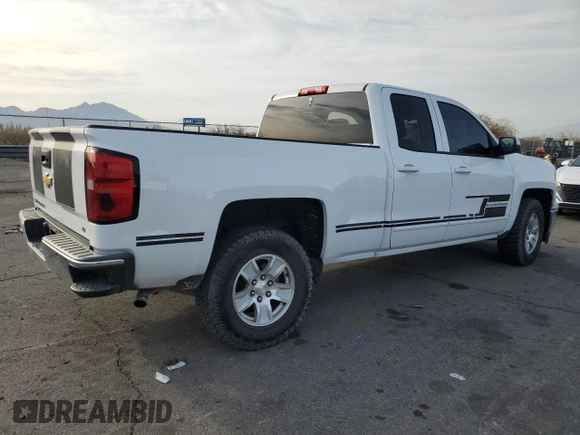 2015 Chevrolet Silverado 1500 LT with VIN 1GCRCREH8FZ410373, listed as a Copart auction lot 42984885 with 155,493 mi miles and Salvage Title. Bid and sale history available at carsss.com. Image 3.