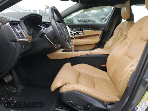 2018 Volvo S90 Inscription z VIN LVY992ML8JP038137, wystawiony jako Copart lot #84854314 z przebiegiem 90 050 mil mil oraz Szkoda całkowita • Salvage title. Historia ofert i sprzedaży dostępna na DreamBid. Obrazek 7.