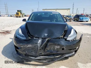 2019 Tesla Model 3 Mid Range with VIN 5YJ3E1EA9KF193033, listed as a Copart auction lot 51225195 with 72,722 mi miles and Salvage Title. Bid and sale history available at DreamBid. Image 5.