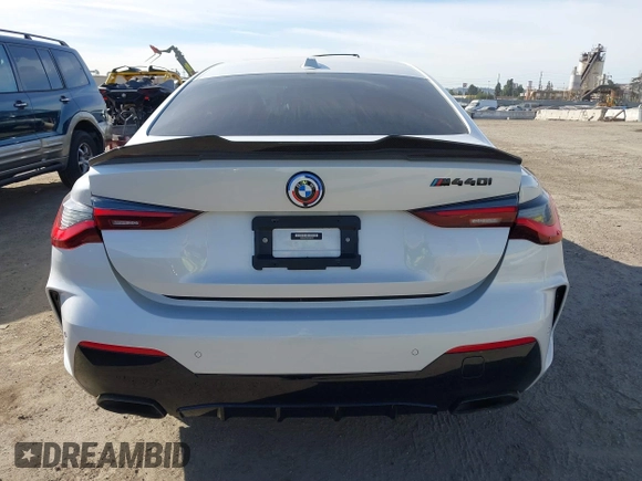 2024 BMW 4 Series M440i with VIN WBA83AP0XRCN55018, listed as a IAAI auction lot 41688648 with 19,199 mi miles. Bid and sale history available at carsss.com. Image 17.