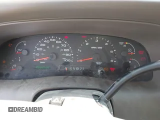 2003 Ford Excursion Limited с VIN 1FMNU43S83EC62057, выставлен на аукционе IAAI как лот 42392383 с пробегом 166 670 миль миль и . История ставок и продаж доступна на DreamBid. Изображение 7.