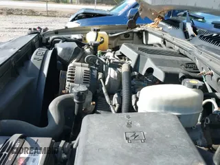 2004 Chevrolet Avalanche LS с VIN 3GNGK22G44G247920, выставлен на аукционе IAAI как лот 41073507 с пробегом 181 643 миль миль и . История ставок и продаж доступна на DreamBid. Изображение 12.