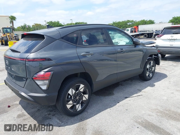 2025 Hyundai Kona SEL with VIN KM8HBCAB2SU211786, listed as a IAAI auction lot 42082953 with 15,686 mi miles and . Bid and sale history available at carsss.com. Image 4.