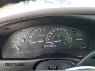 2000 Mercury Mountaineer with VIN 4M2ZU86P4YUJ26343, listed as a Copart auction lot 86396084 with 187,140 mi miles and Salvage title. Bid and sale history available at DreamBid. Image 9.