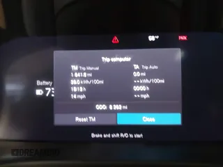 2023 Volvo XC40 Ultimate с VIN YV4ED3UM9P2090415, выставлен на аукционе IAAI как лот 41138900 с пробегом 8 292 миль миль и . История ставок и продаж доступна на DreamBid. Изображение 15.
