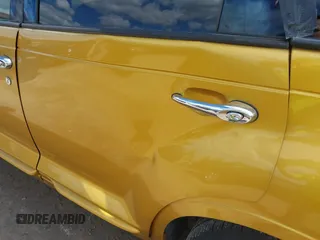 2002 Chrysler PT Cruiser Limited with VIN 3C8FY68B52T332824, listed as a IAAI auction lot 42097107 with 125,258 mi miles. Bid and sale history available at carsss.com. Image 6.