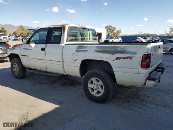 1996 Dodge Ram 1500 with VIN 3B7HF13Z3TG167034, listed as a Copart auction lot 72042524 with 211,593 mi miles and Salvage Title. Bid and sale history available at carsss.com. Image 2.