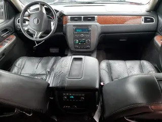 2007 GMC Yukon SLT with VIN 1GKFK13097J384794, listed as a Copart auction lot 72596384 with 198,381 mi miles and Salvage Title. Bid and sale history available at carsss.com. Image 8.