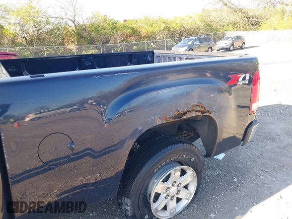 2011 GMC Sierra 1500 with VIN 1GTR2VE30BZ114967, listed as a IAAI auction lot 42043871 with 115,028 mi miles and . Bid and sale history available at DreamBid. Image 13.