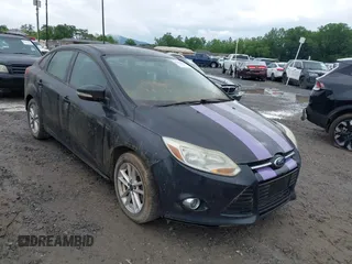 2012 Ford Focus SE с VIN 1FAHP3F21CL460902, выставлен на аукционе IAAI как лот 42482808 с пробегом 147 576 миль миль и . История ставок и продаж доступна на DreamBid. Изображение 1.