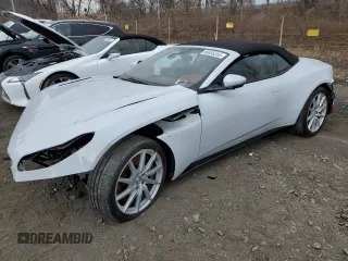2020 Aston Martin DB11 z VIN SCFRMFCW3LGM08827, wystawiony jako Copart lot #88635335 z przebiegiem Nie podano mil oraz Szkoda całkowita • Salvage title. Historia ofert i sprzedaży dostępna na DreamBid. Obrazek 1.