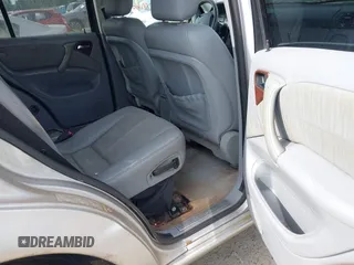 2001 Mercedes-Benz M 320/430/500 with VIN 4JGAB72E61A265531, listed as a IAAI auction lot 42467743 with Not provided miles and . Bid and sale history available at DreamBid. Image 8.