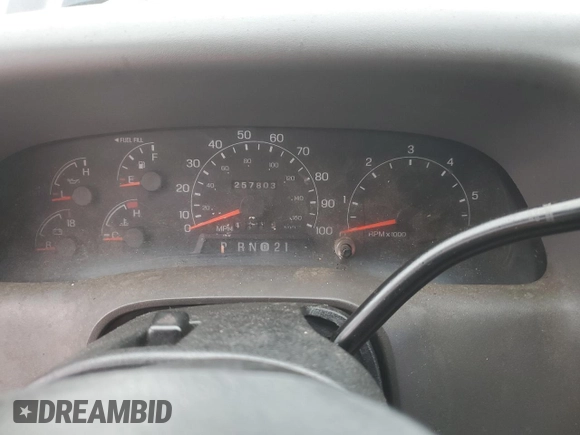 2001 Ford Super Duty F-250 XL with VIN 1FTNX21L81ED75824, listed as a Copart auction lot 51202085 with 257,803 mi miles and Salvage Title. Bid and sale history available at carsss.com. Image 9.
