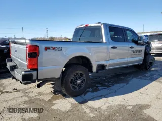 2024 Ford F-250 XL z VIN 1FT8W2BA2REC49712, wystawiony jako Copart lot #88454815 z przebiegiem 8 605 mil mil oraz Nie do naprawy • Non repairable. Historia ofert i sprzedaży dostępna na DreamBid. Obrazek 3.