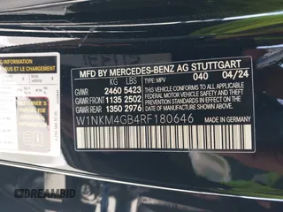 2024 Mercedes-Benz GLC with VIN W1NKM4GB4RF180646, listed as a IAAI auction lot 41725251 with 8,792 mi miles. Bid and sale history available at carsss.com. Image 9.