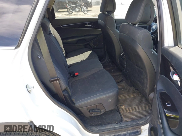 2016 Kia Sorento LX with VIN 5XYPGDA53GG183202, listed as a IAAI auction lot 42212026 with 135,482 mi miles and . Bid and sale history available at carsss.com. Image 8.