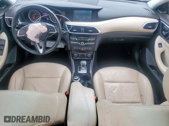 2018 Infiniti QX30 Premium with VIN SJKCH5CP2JA056283, listed as a Copart auction lot 60574585 with 102,573 mi miles and Salvage title. Bid and sale history available at DreamBid. Image 8.