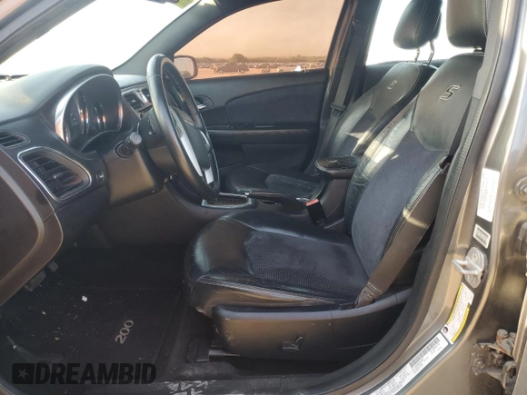 2012 Chrysler 200 S with VIN 1C3CCBHG6CN305872, listed as a Copart auction lot 52546465 with 120,351 mi miles and Salvage Title. Bid and sale history available at carsss.com. Image 7.