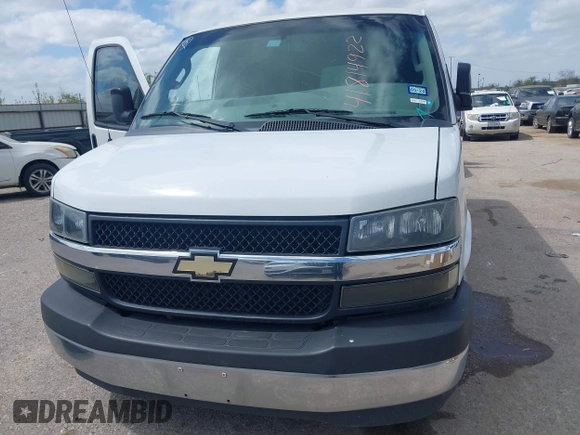 2018 Chevrolet Express Cargo Van with VIN 1GCWGAFG8J1906084, listed as a IAAI auction lot 41814922 with 162,977 mi miles. Bid and sale history available at carsss.com. Image 6.