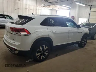 2021 Volkswagen Atlas SE with VIN 1V2LC2CA0MC241659, listed as a Copart auction lot 51997185 with 43,002 mi miles and Salvage title. Bid and sale history available at DreamBid. Image 3.