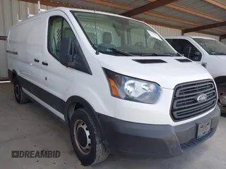 2019 Ford Transit z VIN 1FTYE1YM2KKB45887, wystawiony jako IAAI lot #42496551 z przebiegiem 113 076 mil mil oraz . Historia ofert i sprzedaży dostępna na DreamBid. Obrazek 1.