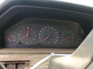 1994 Volvo 900 Action с VIN YV1JS8319R1170313, выставлен на аукционе Copart как лот 51833705 с пробегом 224 375 миль миль и Чистый • Clean title. История ставок и продаж доступна на DreamBid. Изображение 9.