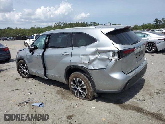 2022 Toyota Highlander XLE z VIN 5TDGZRBH3NS254141, wystawiony jako Copart lot #55397545 z przebiegiem 12 352 mil mil oraz Szkoda całkowita • Salvage title. Historia ofert i sprzedaży dostępna na DreamBid. Obrazek 2.