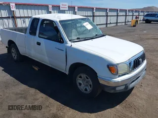 2003 Toyota Tacoma with VIN 5TEVL52N73Z273945, listed as a IAAI auction lot 42648539 with 204,657 mi miles and . Bid and sale history available at DreamBid. Image 1.