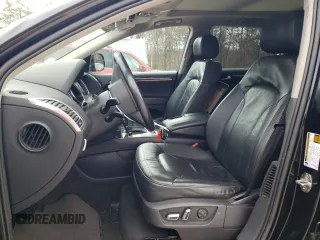 2010 Audi Q7 z VIN WA1CYAFE3AD000545, wystawiony jako Copart lot #53290525 z przebiegiem 167 147 mil mil oraz Czysty tytuł • Clean title. Historia ofert i sprzedaży dostępna na DreamBid. Obrazek 7.