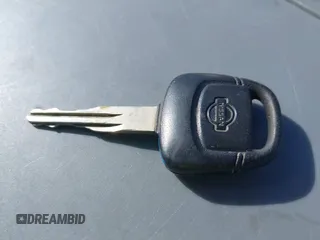2003 Nissan Maxima SE z VIN JN1DA31D03T516575, wystawiony jako IAAI lot #42153623 z przebiegiem 176 446 mil mil oraz . Historia ofert i sprzedaży dostępna na DreamBid. Obrazek 11.