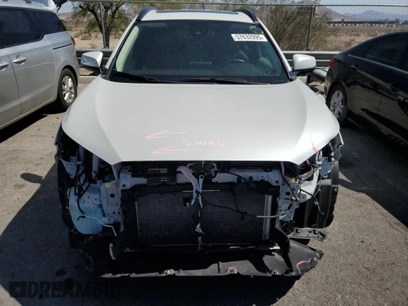 2022 Toyota Corolla Cross XLE z VIN 7MUDAABG7NV029746, wystawiony jako Copart lot #57632995 z przebiegiem 26 262 mil mil oraz Szkoda całkowita • Salvage title. Historia ofert i sprzedaży dostępna na DreamBid. Obrazek 5.
