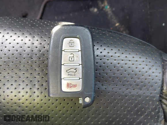 2012 Hyundai Azera with VIN KMHFG4JG1CA185369, listed as a IAAI auction lot 42031314 with 143,461 mi miles and . Bid and sale history available at DreamBid. Image 11.