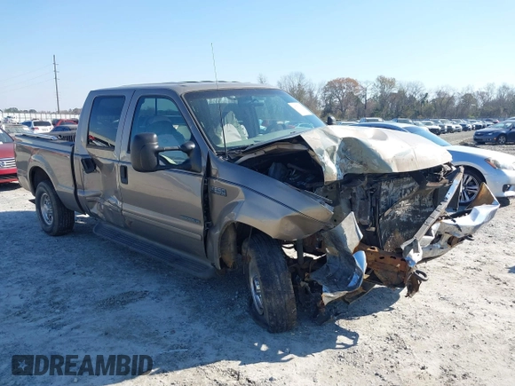 2002 Ford Super Duty F-250 XL with VIN 1FTNW21F02EA71756, listed as a IAAI auction lot 41770330 with 350,072 mi miles. Bid and sale history available at carsss.com. Image 6.