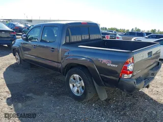 2013 Toyota Tacoma PreRunner with VIN 5TFJU4GN2DX039199, listed as a IAAI auction lot 40882464 with 286,278 mi miles. Bid and sale history available at carsss.com. Image 3.