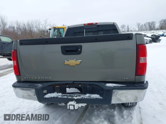 2007 Chevrolet Silverado 1500 with VIN 1GCFK19Y67Z508465, listed as a IAAI auction lot 41615109 with 148,381 mi miles and . Bid and sale history available at DreamBid. Image 6.