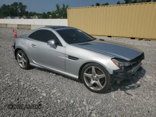 2015 Mercedes-Benz SLK 250 z VIN WDDPK4HA5FF101656, wystawiony jako Copart lot #59117435 z przebiegiem 65 169 mil mil oraz Szkoda całkowita • Salvage title. Historia ofert i sprzedaży dostępna na DreamBid. Obrazek 4.