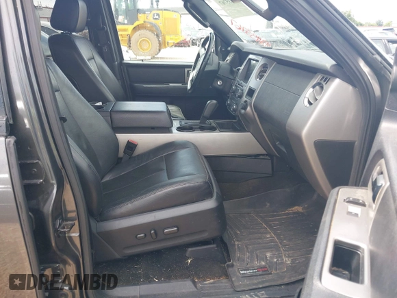 2017 Ford Expedition Max XLT z VIN 1FMJK1HT5HEA35548, wystawiony jako IAAI lot #42435767 z przebiegiem 141 955 mil mil oraz . Historia ofert i sprzedaży dostępna na DreamBid. Obrazek 5.