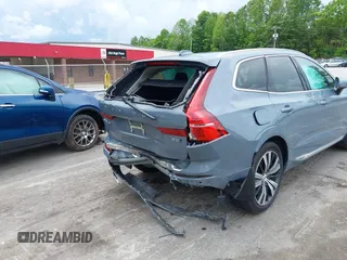 2022 Volvo XC60 Inscription z VIN YV4062RL6N1954497, wystawiony jako IAAI lot #42243369 z przebiegiem 38 043 mil mil oraz . Historia ofert i sprzedaży dostępna na DreamBid. Obrazek 4.