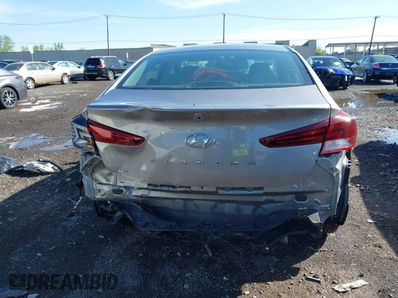 2020 Hyundai Elantra SE z VIN KMHD74LF3LU901845, wystawiony jako IAAI lot #42289742 z przebiegiem 45 673 mil mil oraz . Historia ofert i sprzedaży dostępna na DreamBid. Obrazek 16.