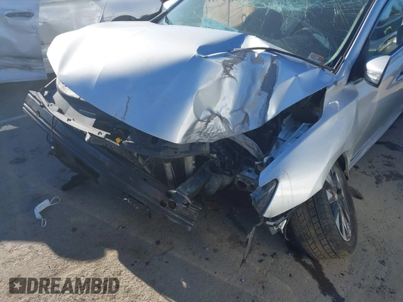 2018 Nissan Sentra S with VIN 3N1AB7AP5JY334084, listed as a IAAI auction lot 41721086 with Not Provided miles and . Bid and sale history available at DreamBid. Image 6.