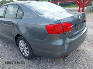 2012 Volkswagen Jetta SE с VIN 3VWDX7AJXCM315111, выставлен на аукционе IAAI как лот 42496661 с пробегом 206 016 миль миль и . История ставок и продаж доступна на DreamBid. Изображение 6.