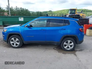 2018 Jeep Compass Altitude z VIN 3C4NJDBB0JT142314, wystawiony jako IAAI lot #42208895 z przebiegiem 119 459 mil mil oraz . Historia ofert i sprzedaży dostępna na DreamBid. Obrazek 14.
