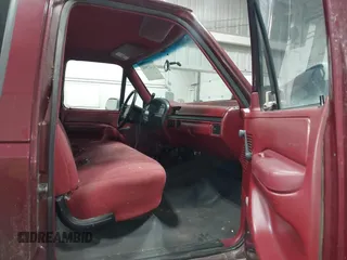 1996 Ford F-150 z VIN 1FTEX14N2TKA52414, wystawiony jako IAAI lot #42402990 z przebiegiem 172 206 mil mil oraz . Historia ofert i sprzedaży dostępna na DreamBid. Obrazek 5.
