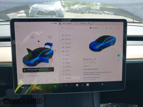 2022 Tesla Model 3 Long Range z VIN 5YJ3E1EB2NF193808, wystawiony jako IAAI lot #42281993 z przebiegiem 40 340 mil mil oraz . Historia ofert i sprzedaży dostępna na DreamBid. Obrazek 18.