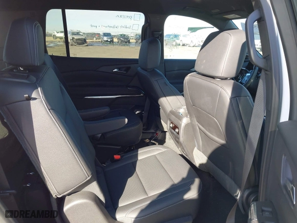 2024 Chevrolet Traverse FWD LT with VIN 1GNERGKSXRJ177642, listed as a IAAI auction lot 41655801 with 5,042 mi miles. Bid and sale history available at carsss.com. Image 8.