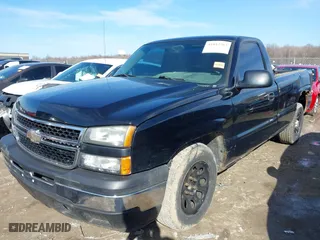 2006 Chevrolet Silverado 1500 Work Truck with VIN 3GCEC14X76G213817, listed as a IAAI auction lot 41817367 with 181,860 mi miles. Bid and sale history available at carsss.com. Image 17.