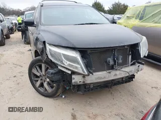 2013 Nissan Pathfinder SV with VIN 5N1AR2MMXDC668780, listed as a IAAI auction lot 41160795 with 158,610 mi miles. Bid and sale history available at carsss.com. Image 6.