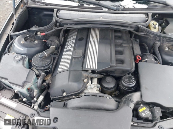 2006 BMW 3 Series 325Ci with VIN WBABW33476PX88778, listed as a IAAI auction lot 41305627 with 137,677 mi miles and . Bid and sale history available at carsss.com. Image 10.