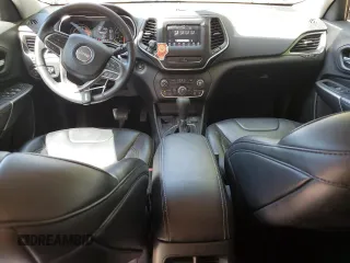 2019 Jeep Cherokee Latitude Plus z VIN 1C4PJLLN0KD151937, wystawiony jako Copart lot #53738255 z przebiegiem 63 450 mil mil oraz Szkoda całkowita • Salvage title. Historia ofert i sprzedaży dostępna na DreamBid. Obrazek 8.