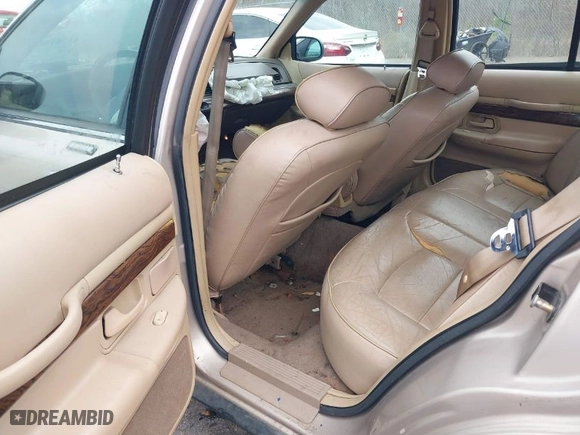 1998 Mercury Grand Marquis LS with VIN 2MEFM75W2WX695255, listed as a IAAI auction lot 41481865 with 177,365 mi miles. Bid and sale history available at carsss.com. Image 8.